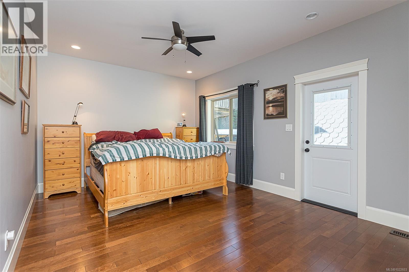 101 ROYAL OAK PL - 15