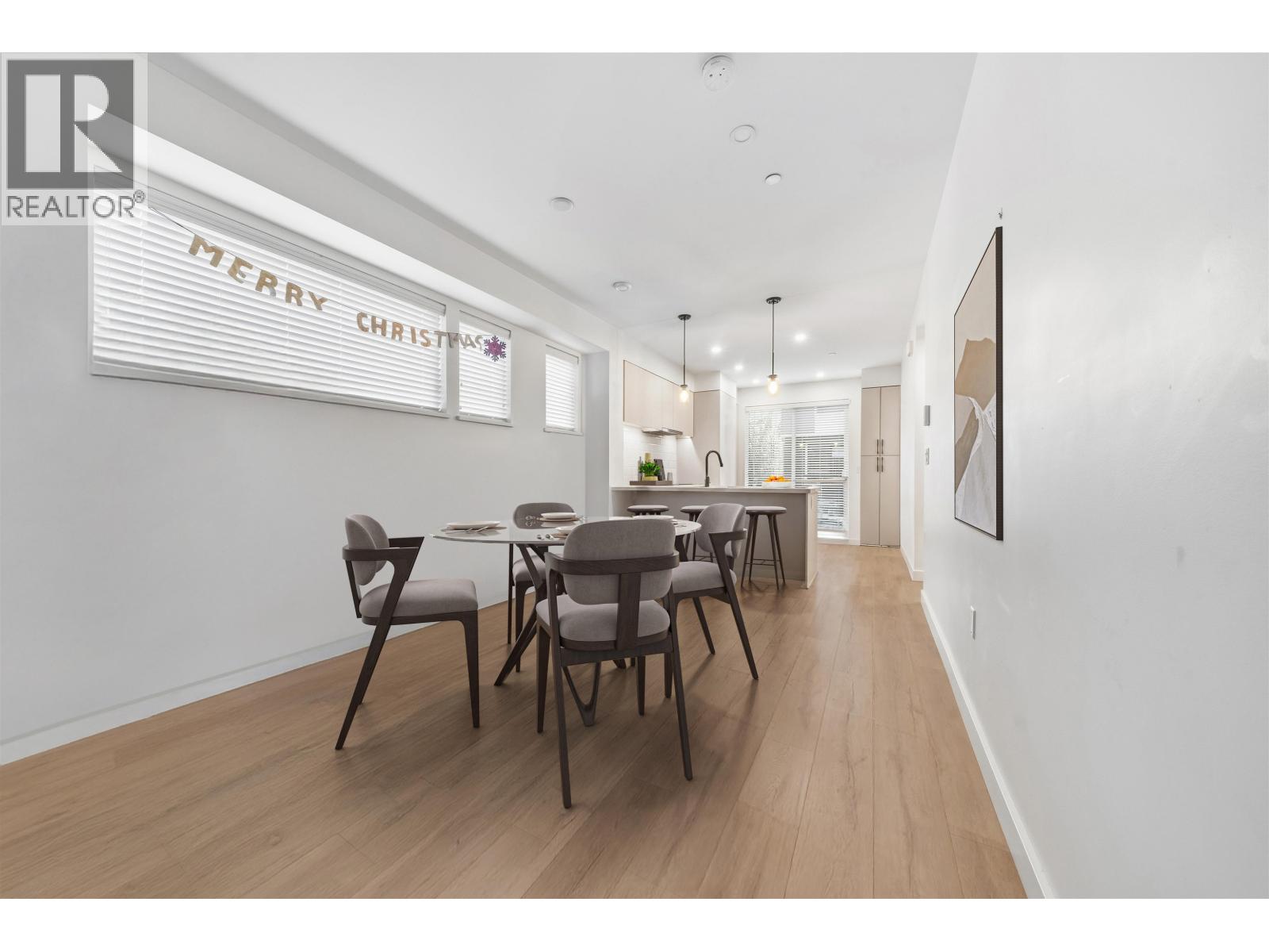 601 3021 ST GEORGE STREET, Port Moody