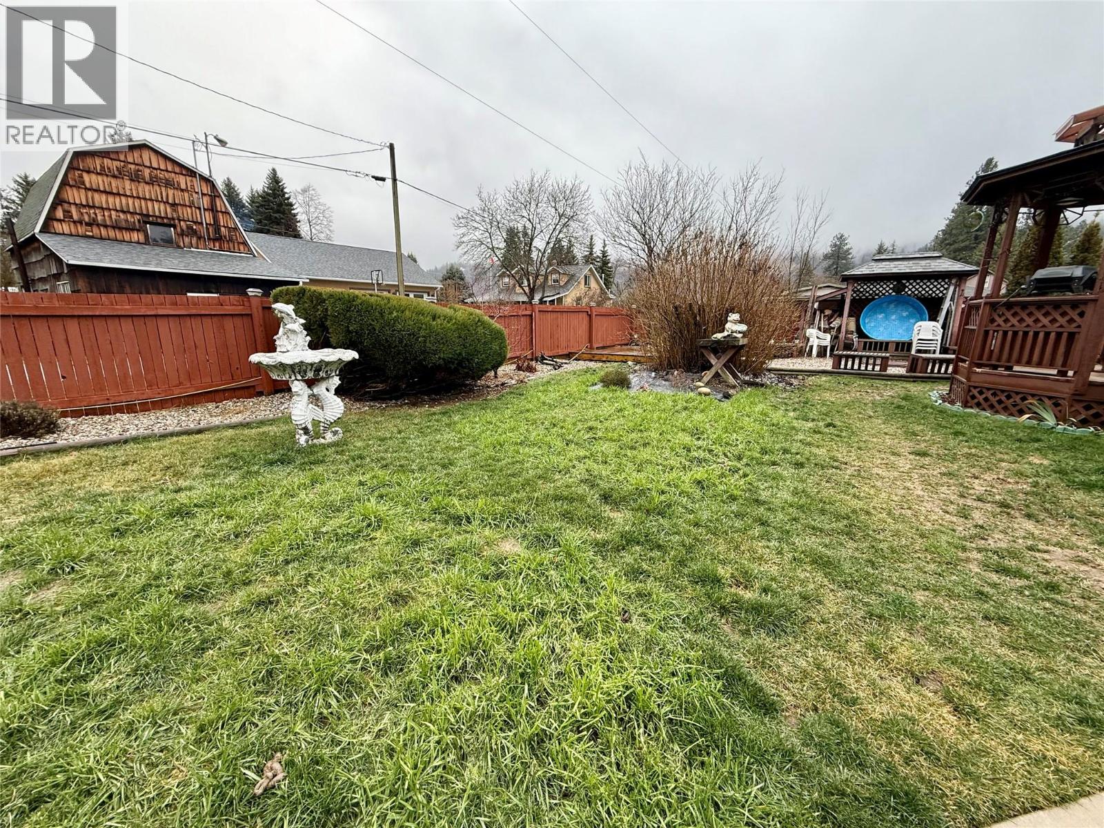 1094 Wanjoff Road, Robson