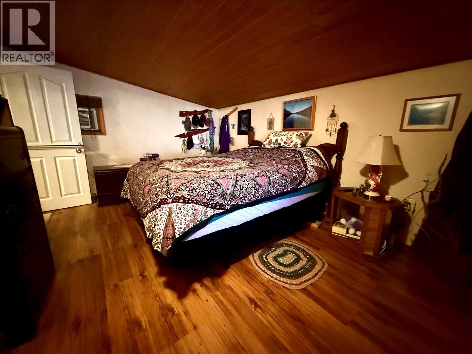 1094 Wanjoff Road, Robson