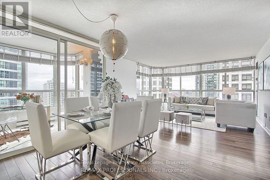 #511 55 ELM DRIVE W - 17