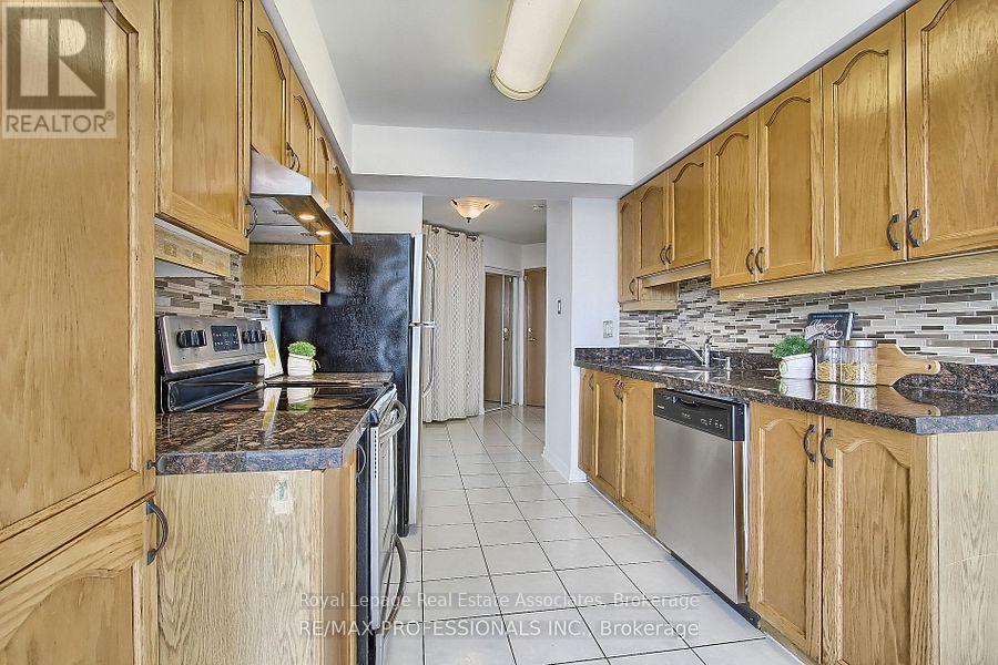 #511 55 ELM DRIVE W - 5
