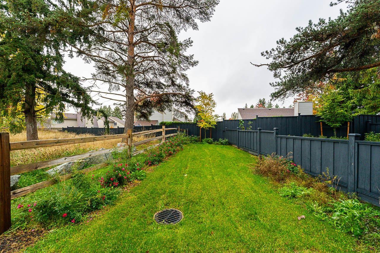 23 19330 FAIRWAY DRIVE, Surrey