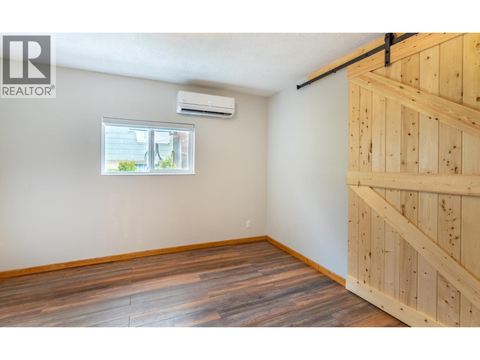 919 REGINA Street, Creston