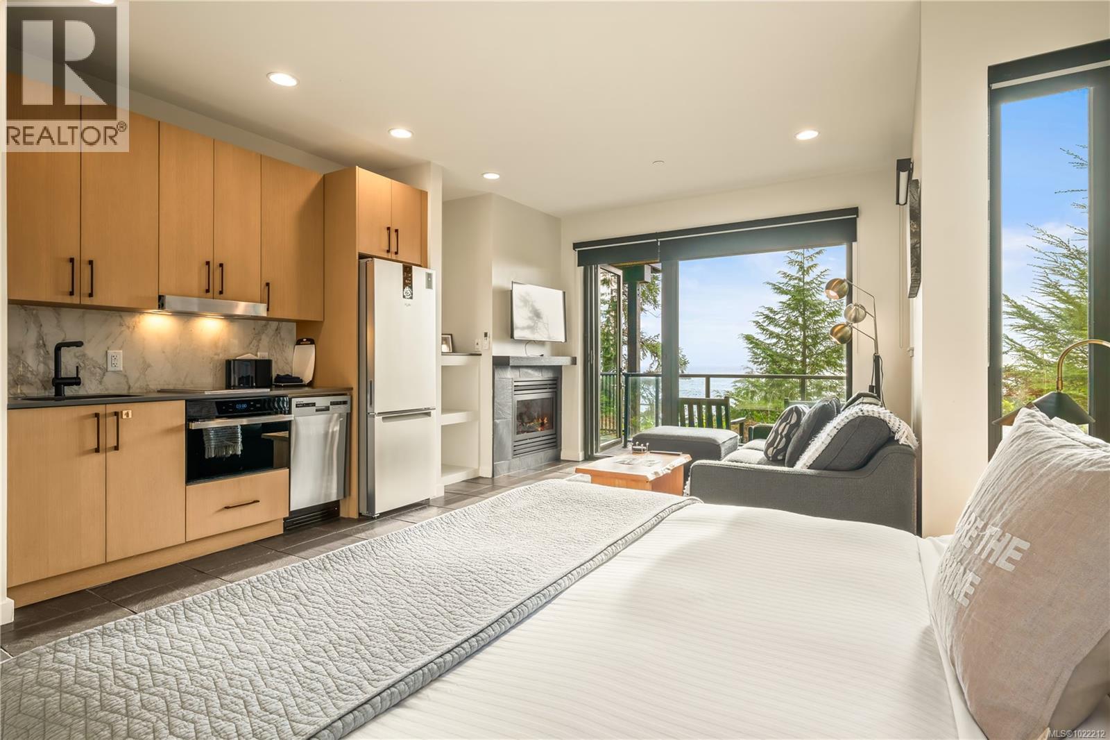 1602 596 Marine Dr, Ucluelet