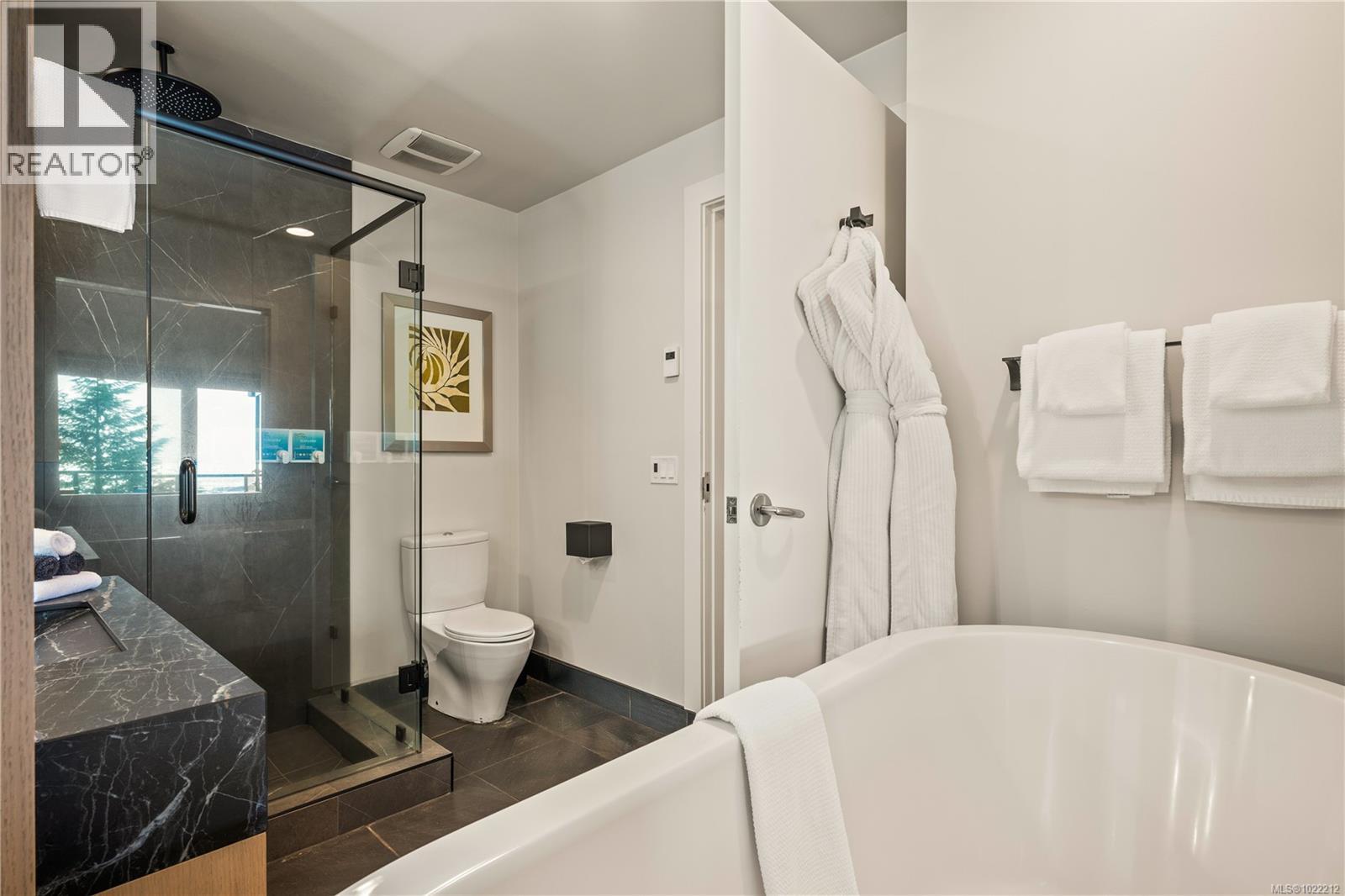 1602 596 Marine Dr, Ucluelet