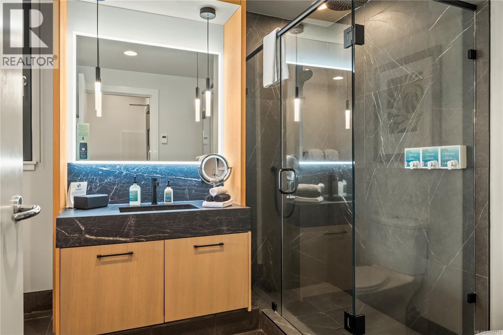 1602 596 Marine Dr, Ucluelet