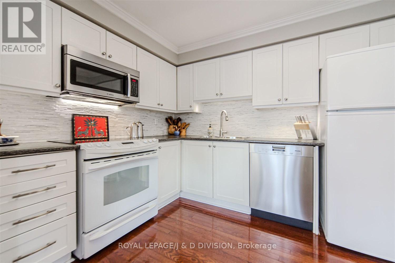 #1607 298 JARVIS STREET - 14