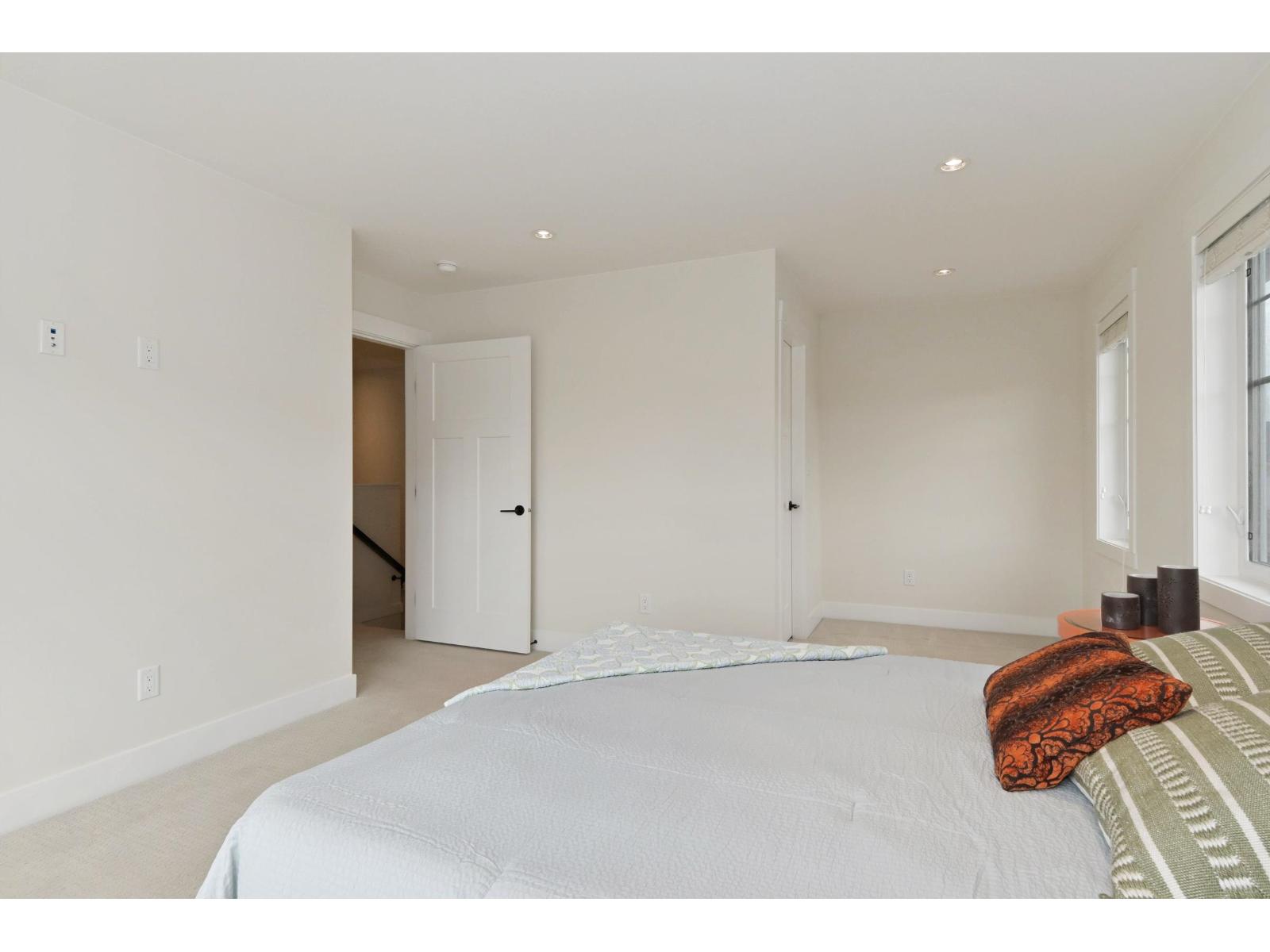 16455 22 AVENUE, Surrey