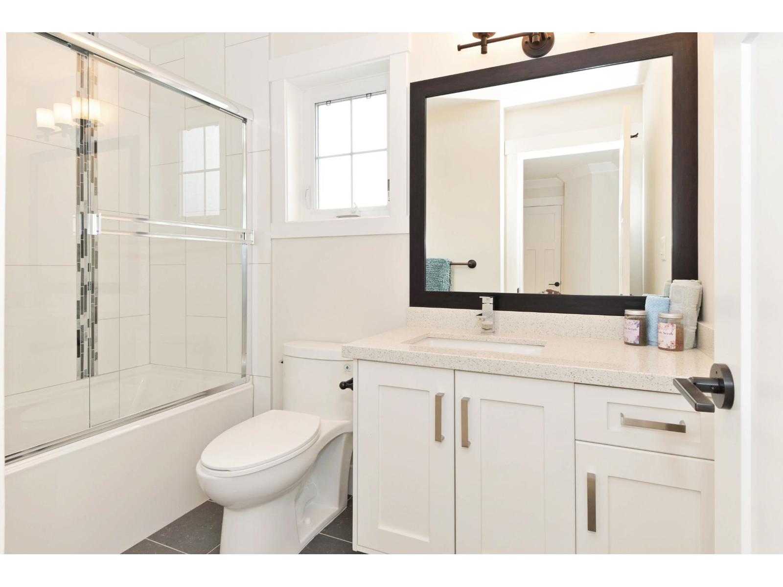 16455 22 AVENUE, Surrey