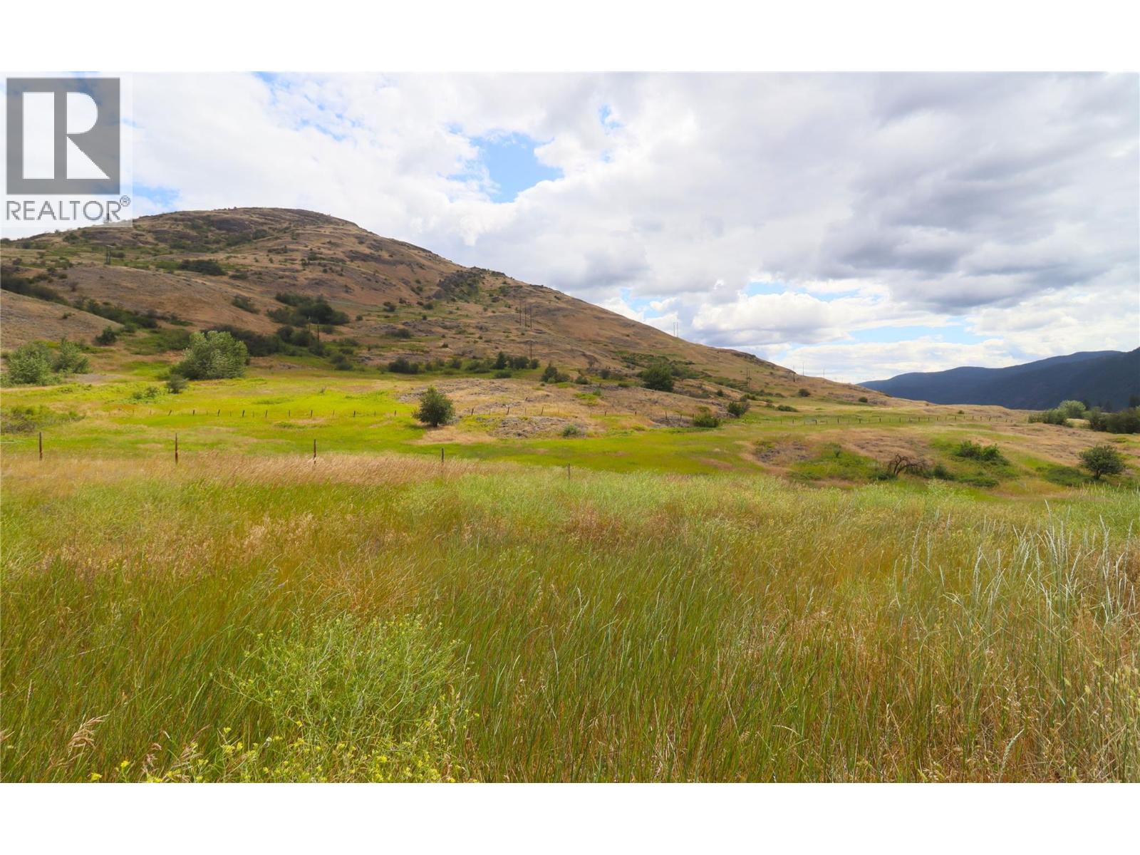 210 WINNIPEG Avenue, Grand Forks