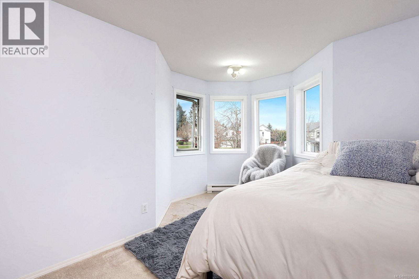 2225 Heron Cres, Comox