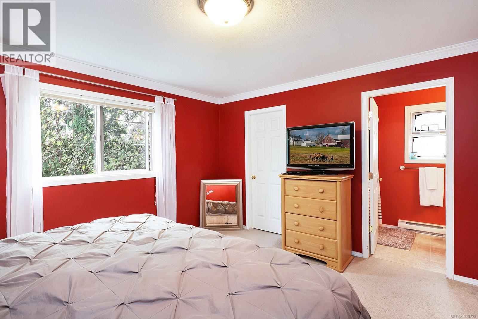 2225 Heron Cres, Comox