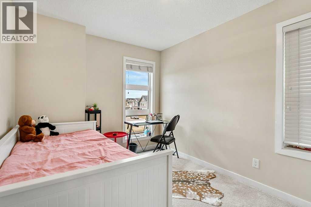 Single Family House for Sale in  Copperpond Park SE Copperfield Calgary 