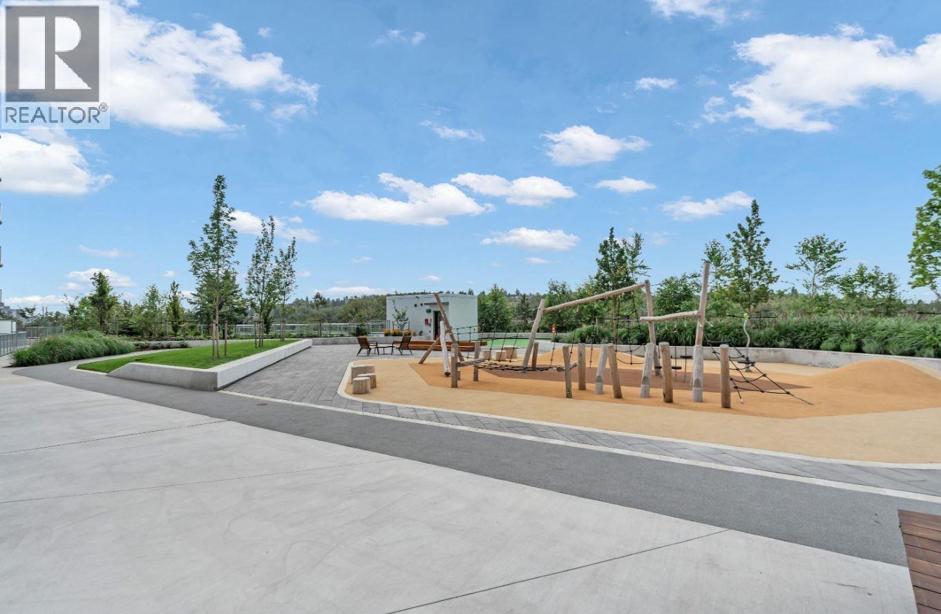 910 318 ALDERSON AVENUE, Coquitlam