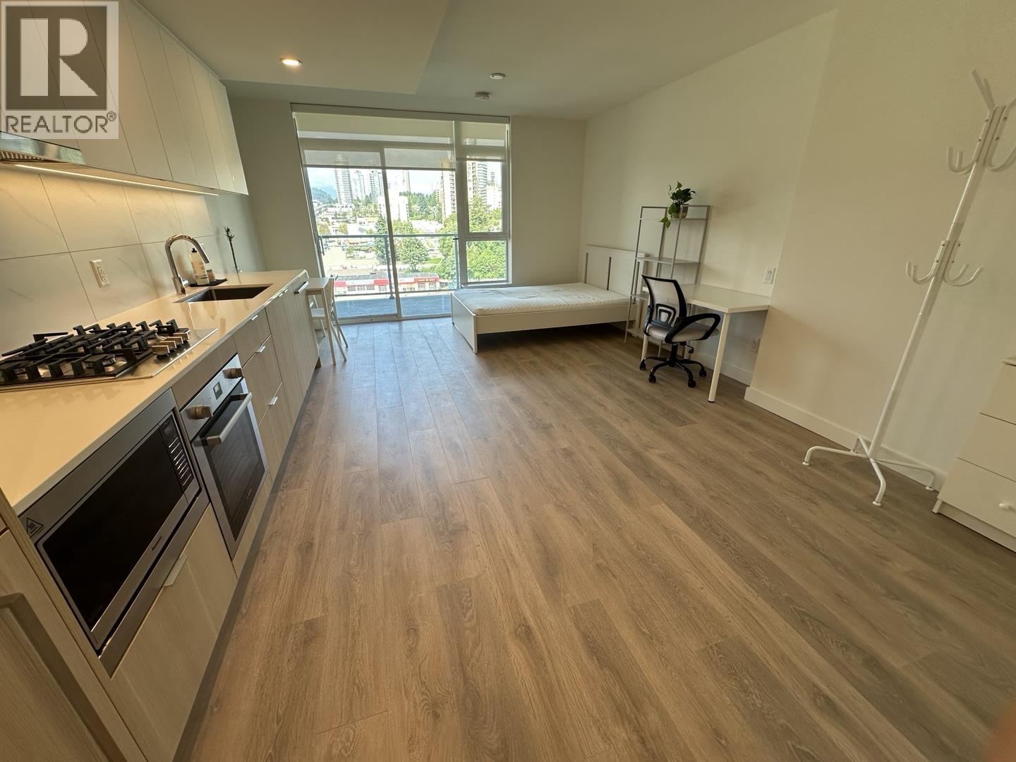 910 318 ALDERSON AVENUE, Coquitlam