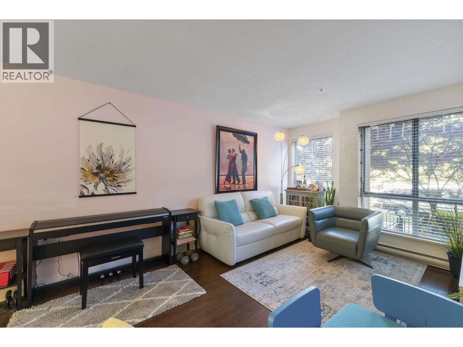 211 500 ROYAL AVENUE, New Westminster