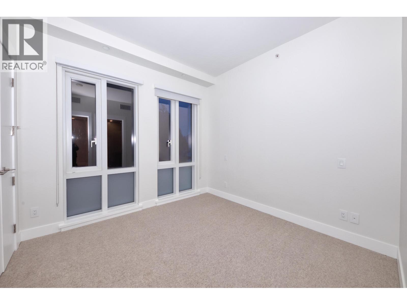 201 6707 NELSON AVENUE, West Vancouver