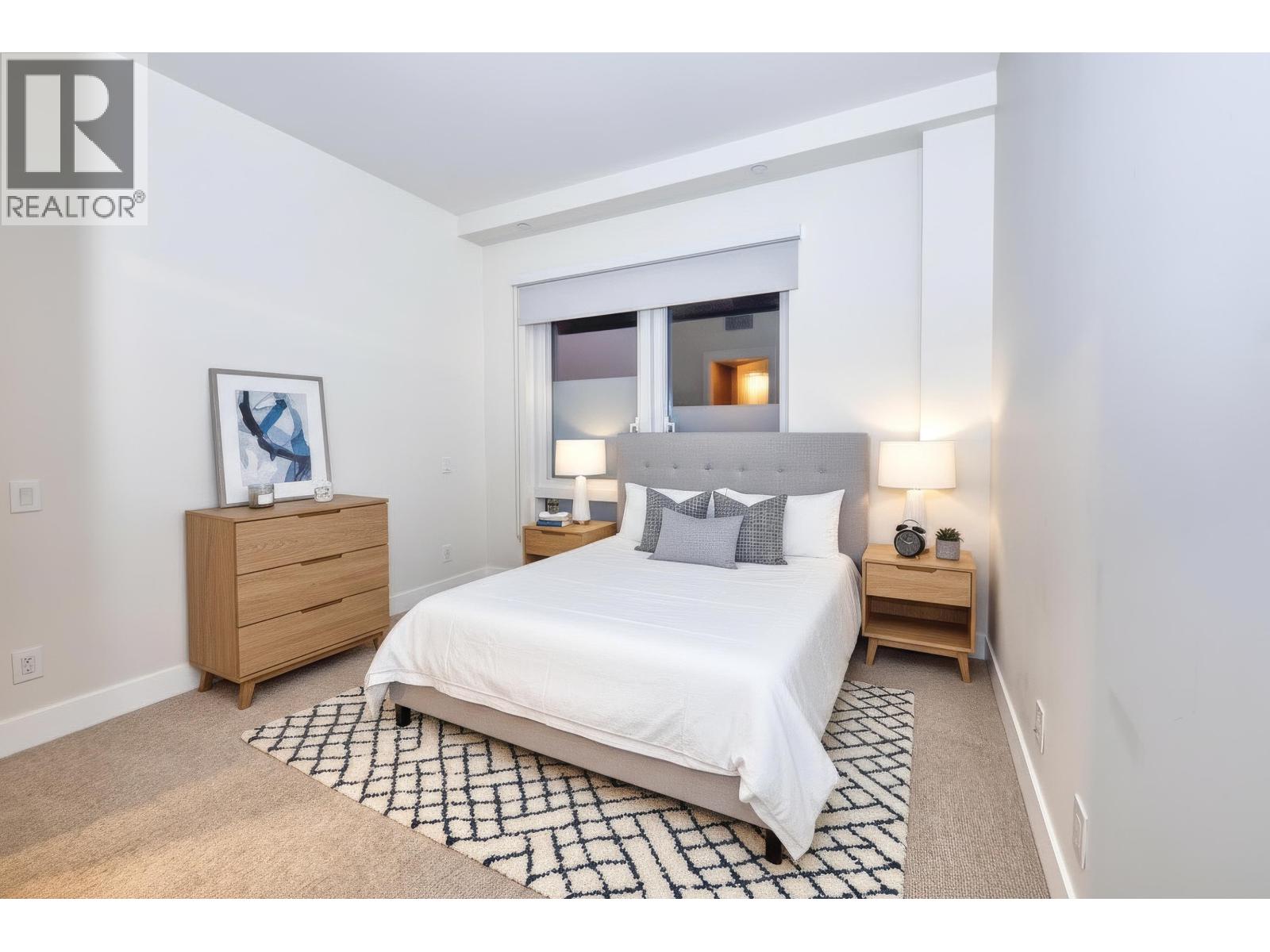 201 6707 NELSON AVENUE, West Vancouver