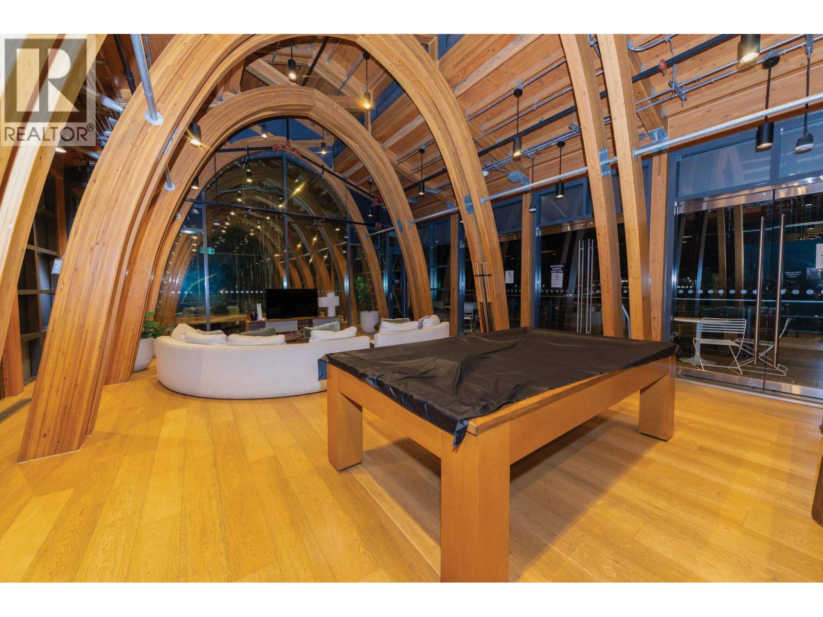 201 6707 NELSON AVENUE, West Vancouver