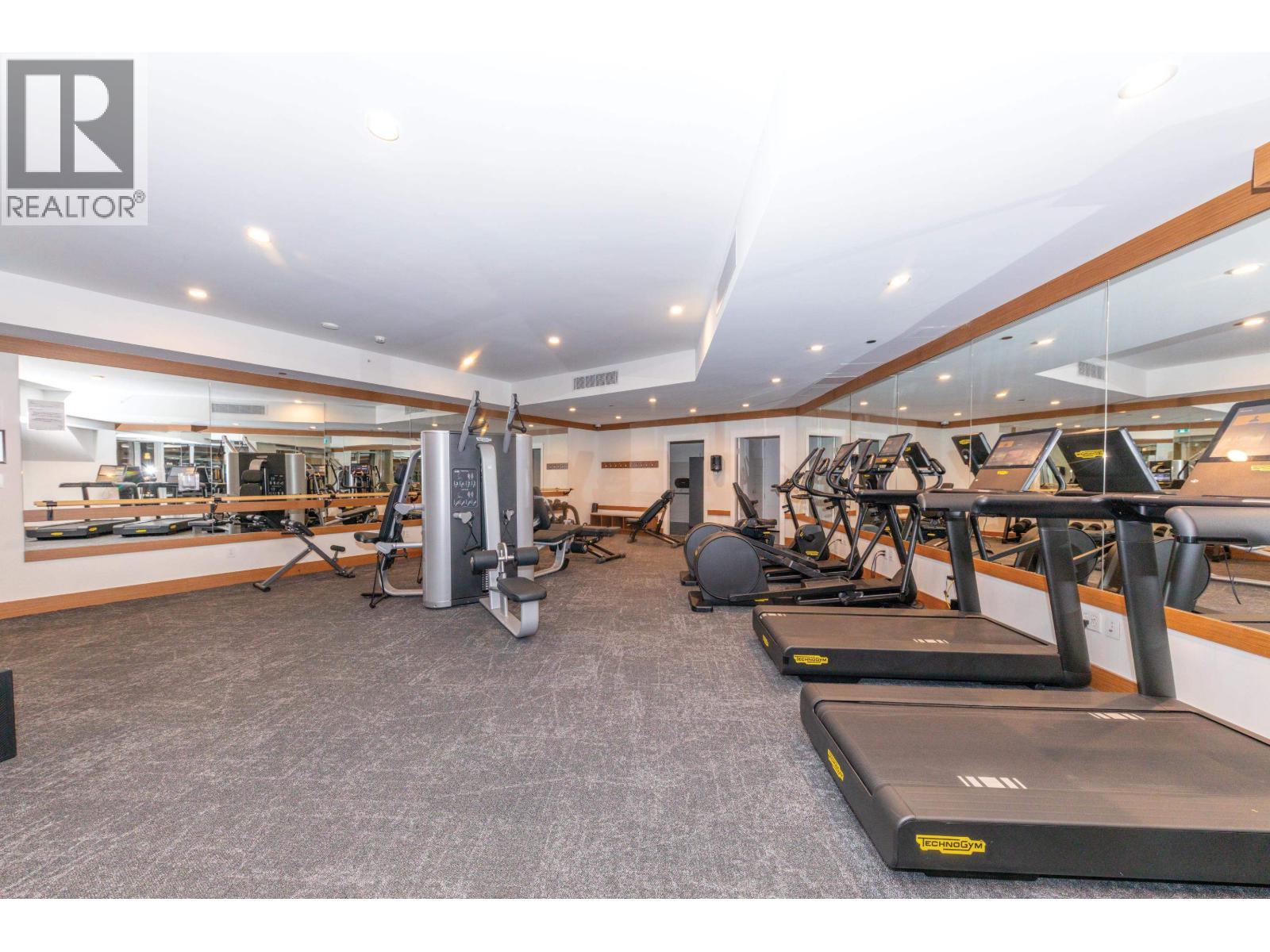 201 6707 NELSON AVENUE, West Vancouver