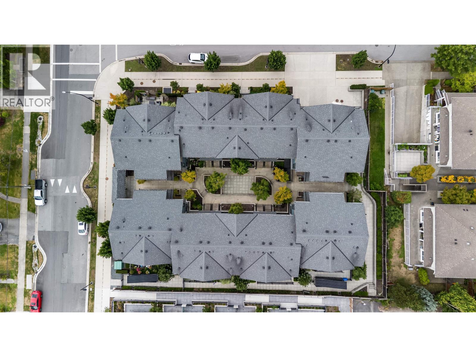 106 7131 17TH AVENUE, Burnaby