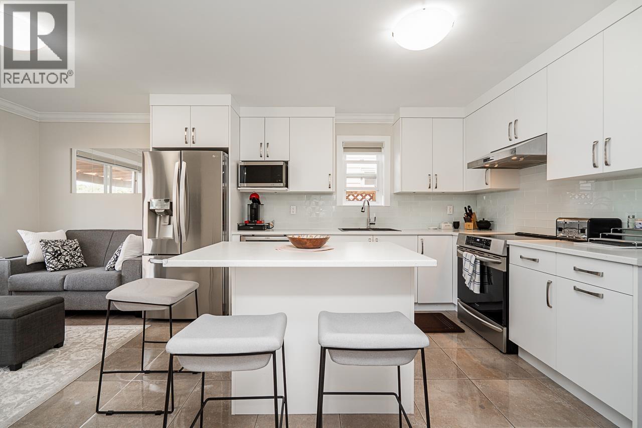 7568 19TH AVENUE, Burnaby