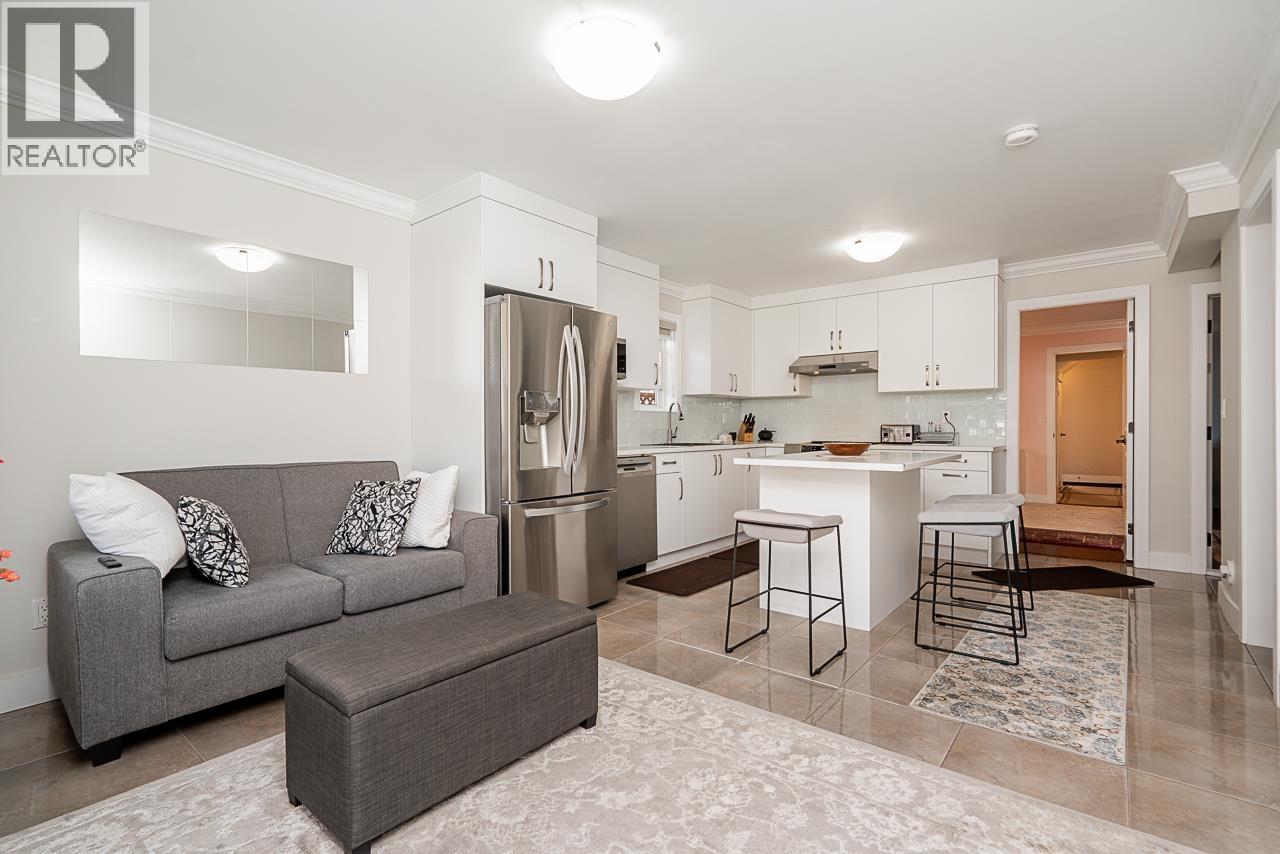 7568 19TH AVENUE, Burnaby