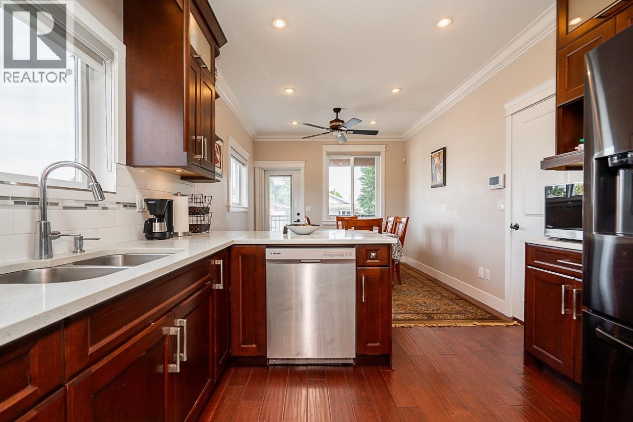 7568 19TH AVENUE, Burnaby