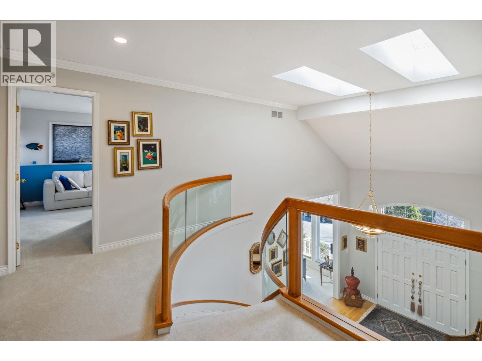 3823 MICHENER WAY, North Vancouver