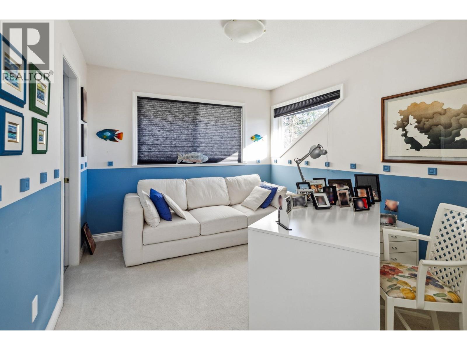 3823 MICHENER WAY, North Vancouver