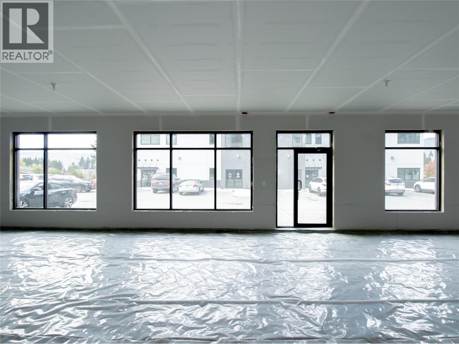 B102 2110 11 Avenue Northeast, Salmon Arm