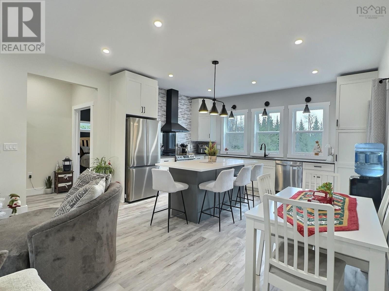 Property 3 of 21 of 94 Tyler Avenue