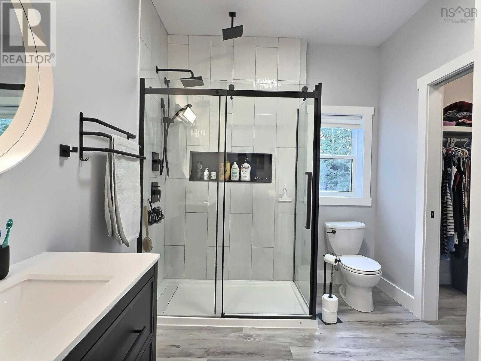 Property 15 of 21 of 94 Tyler Avenue