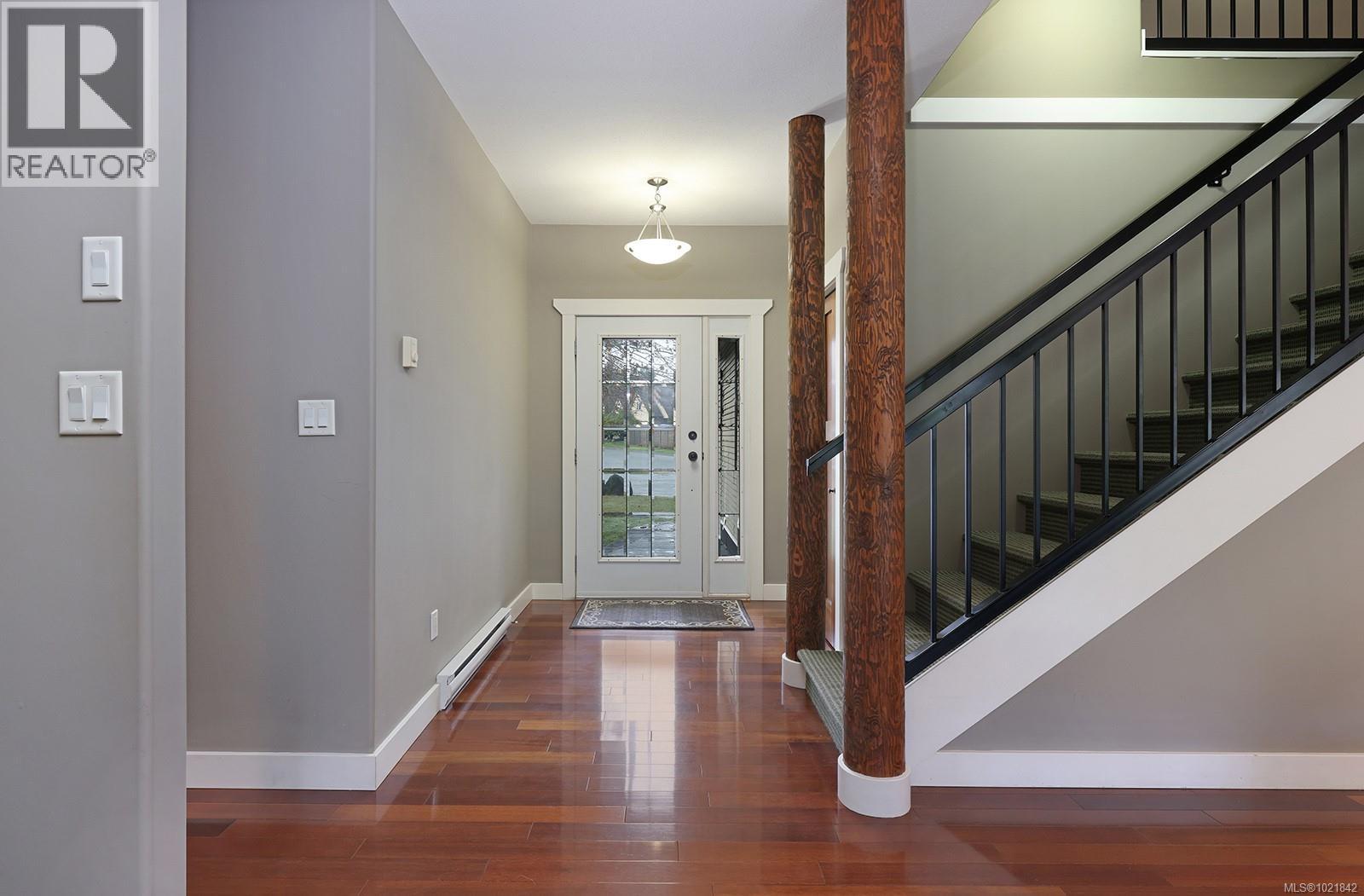 2228 Swallow Cres, Courtenay