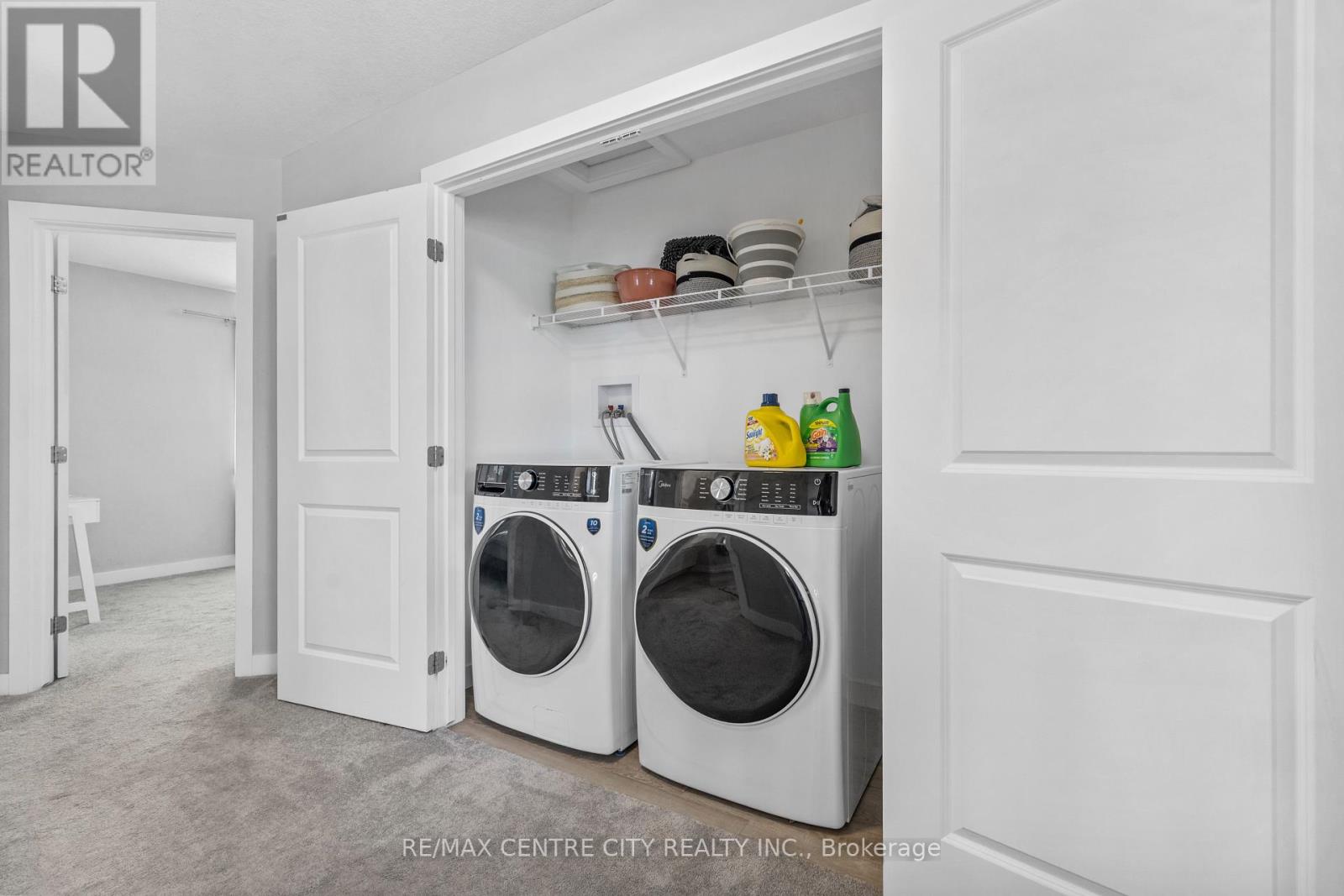 93 BENJAMIN PARKWAY - 21