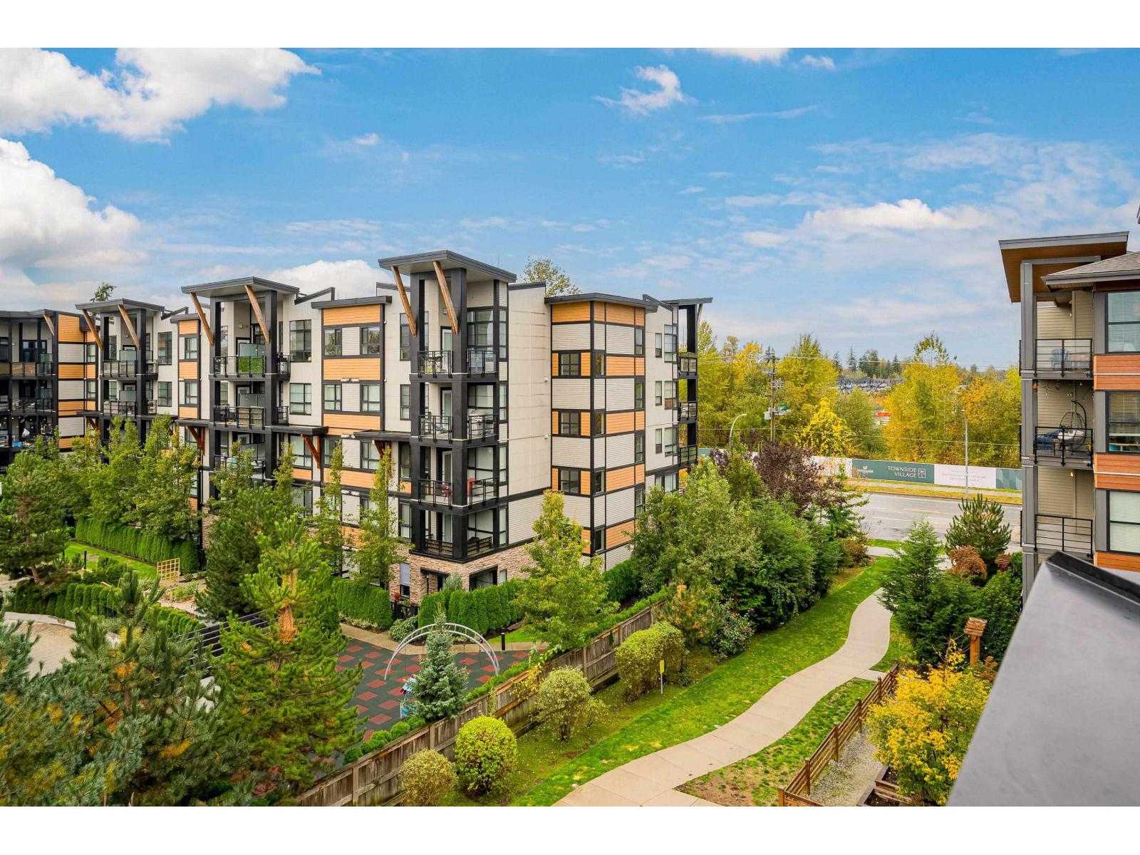 51 7811 209 STREET, Langley