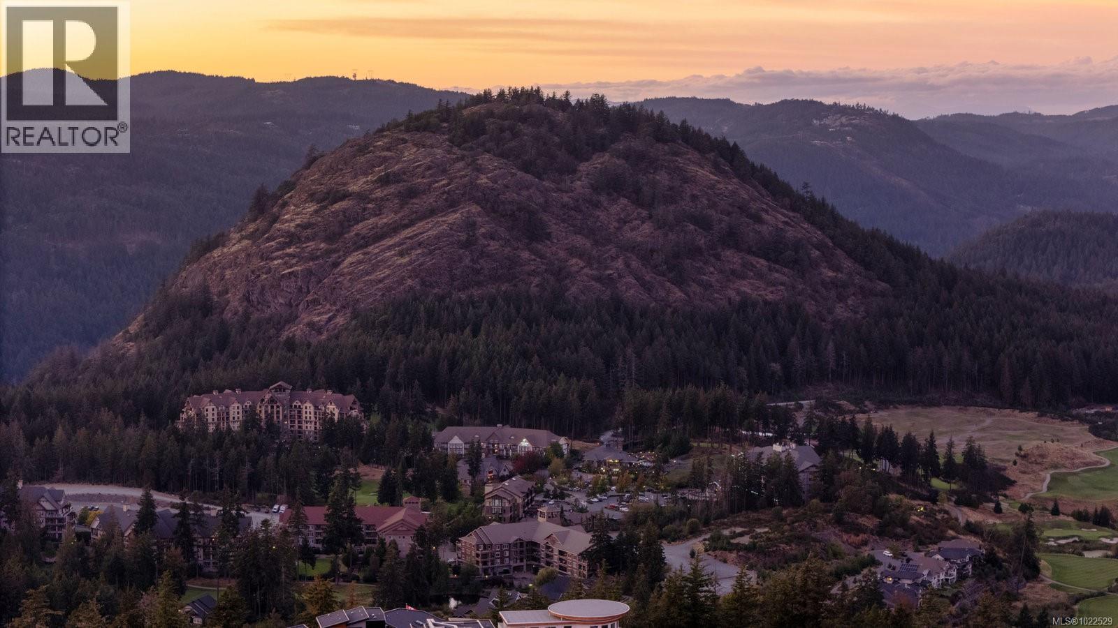 1414 Grand Forest Close, Langford