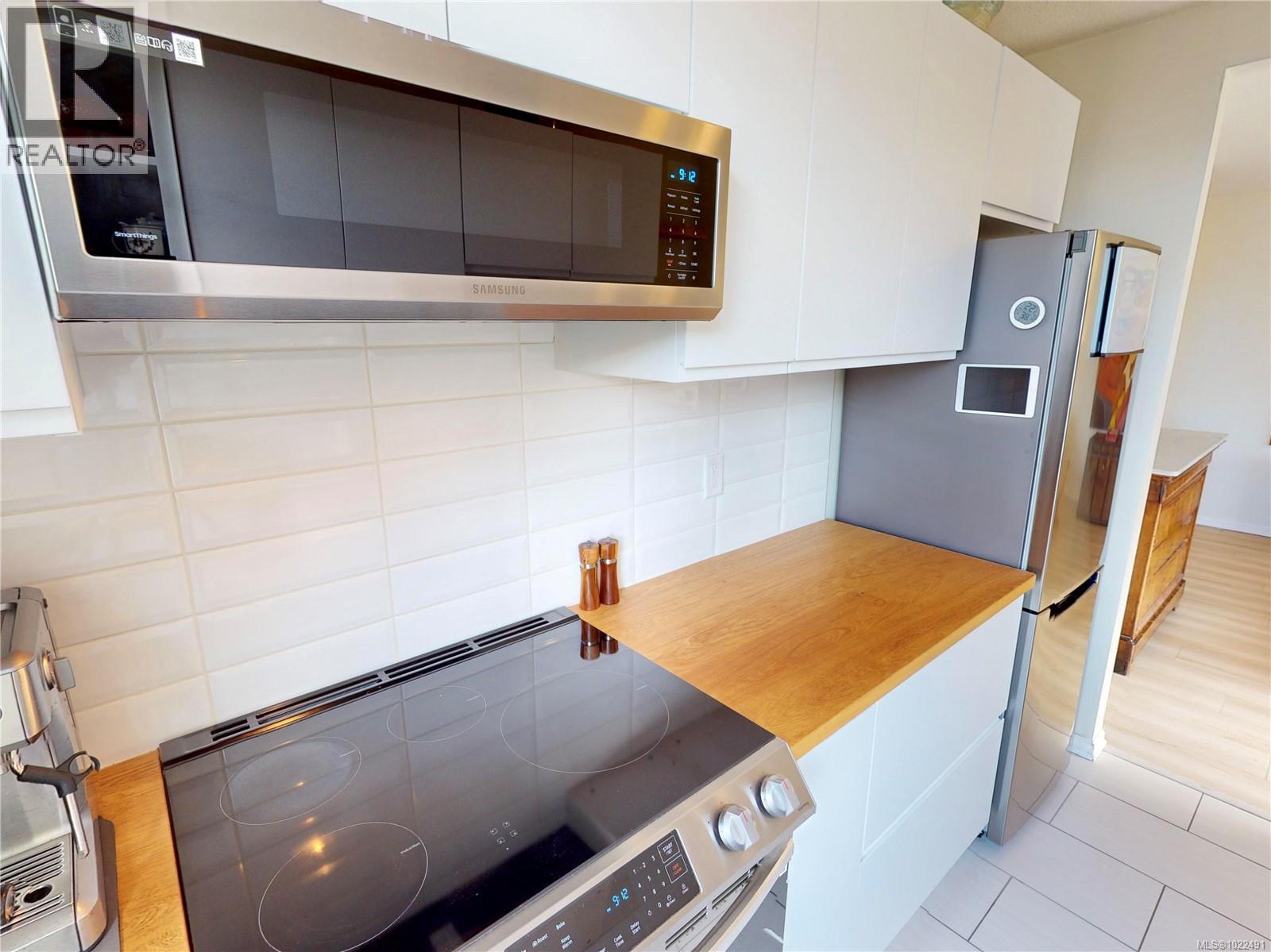 312 835 View St, Victoria