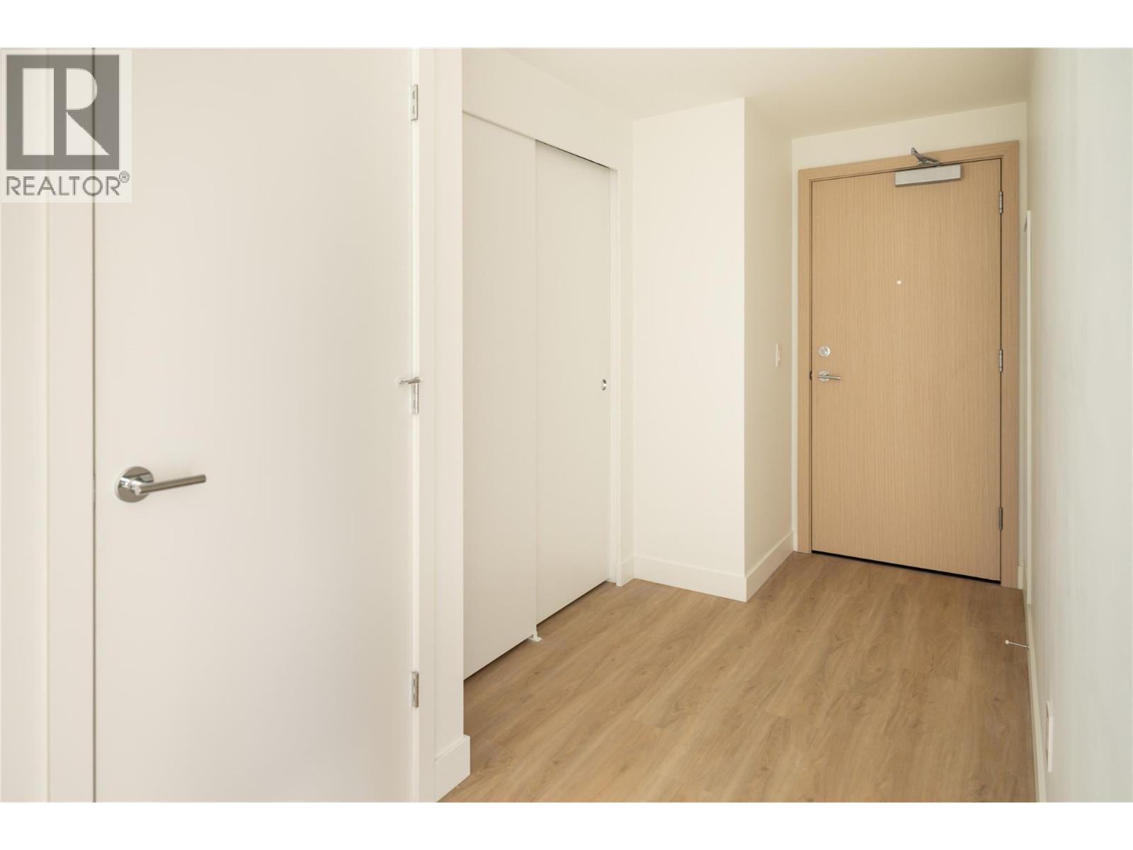 807 238 Leon Avenue, Kelowna