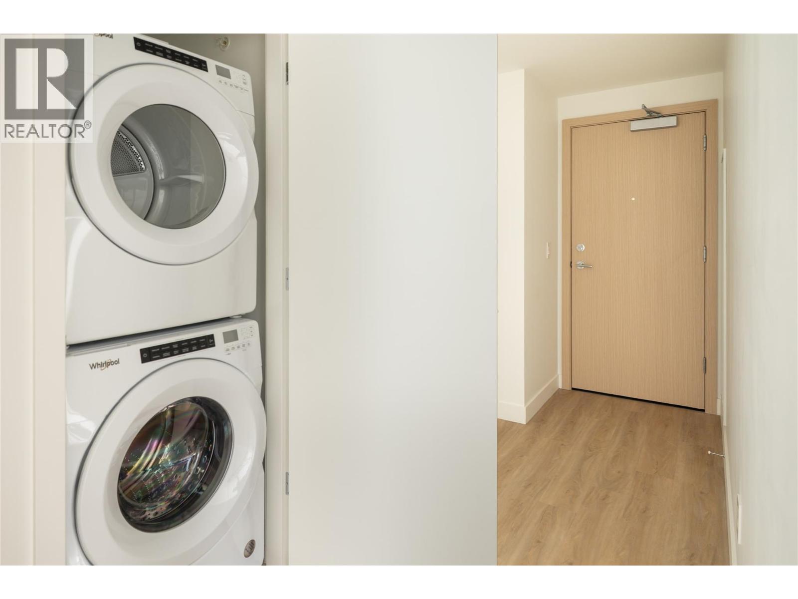 807 238 Leon Avenue, Kelowna