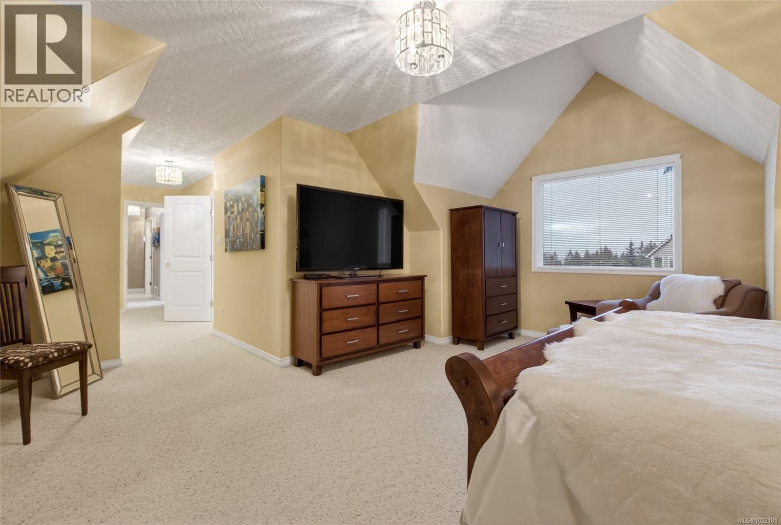 6042 Chippewa Rd, Duncan