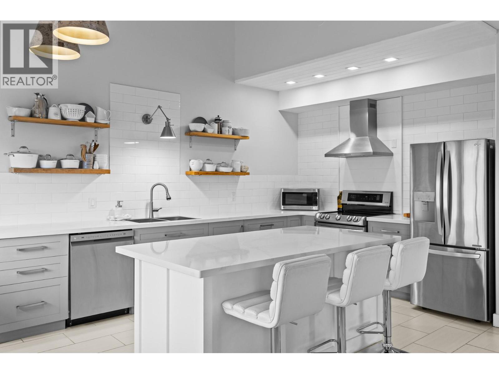 302 2300 Benvoulin Road, Kelowna