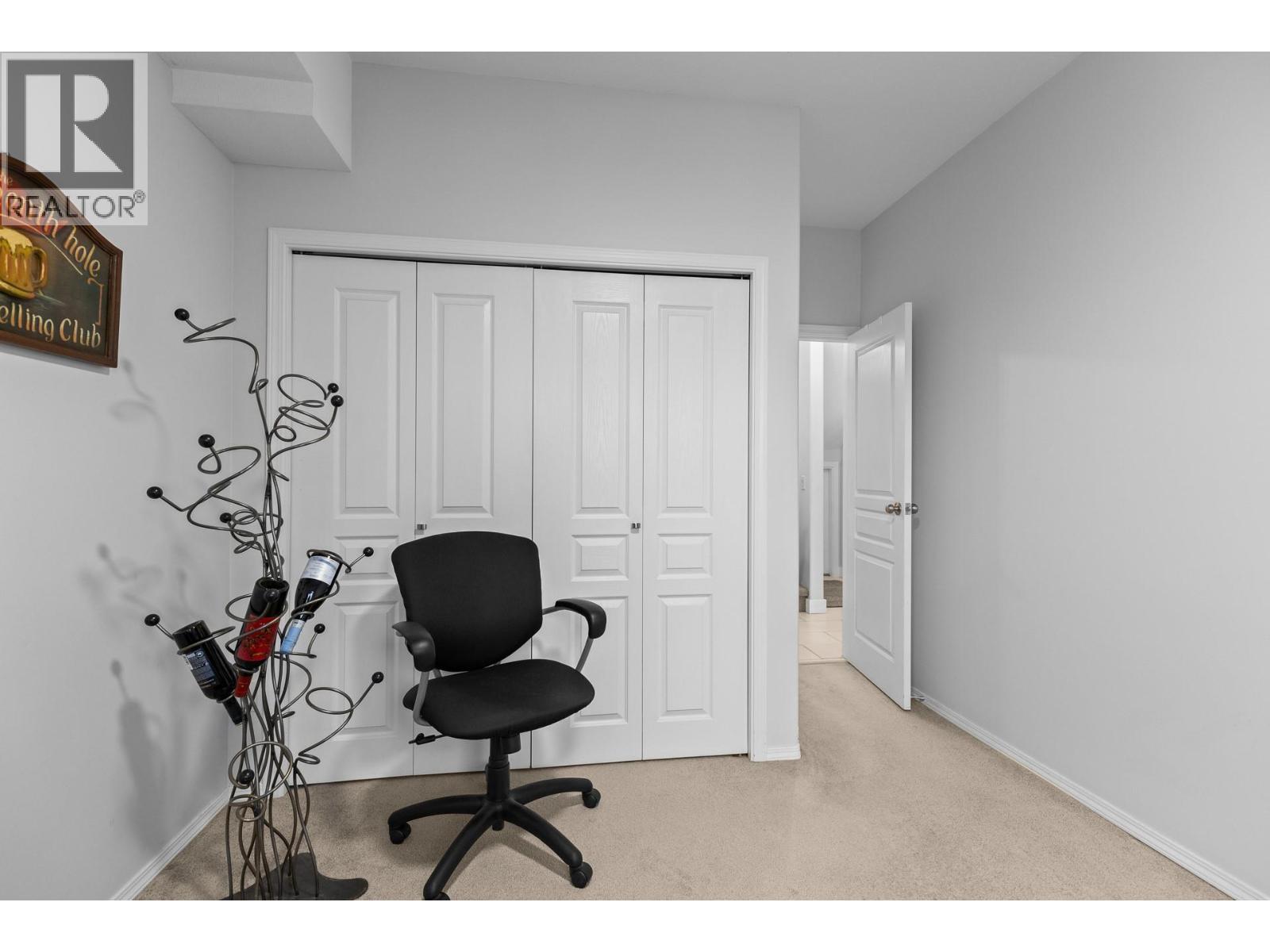 302 2300 Benvoulin Road, Kelowna