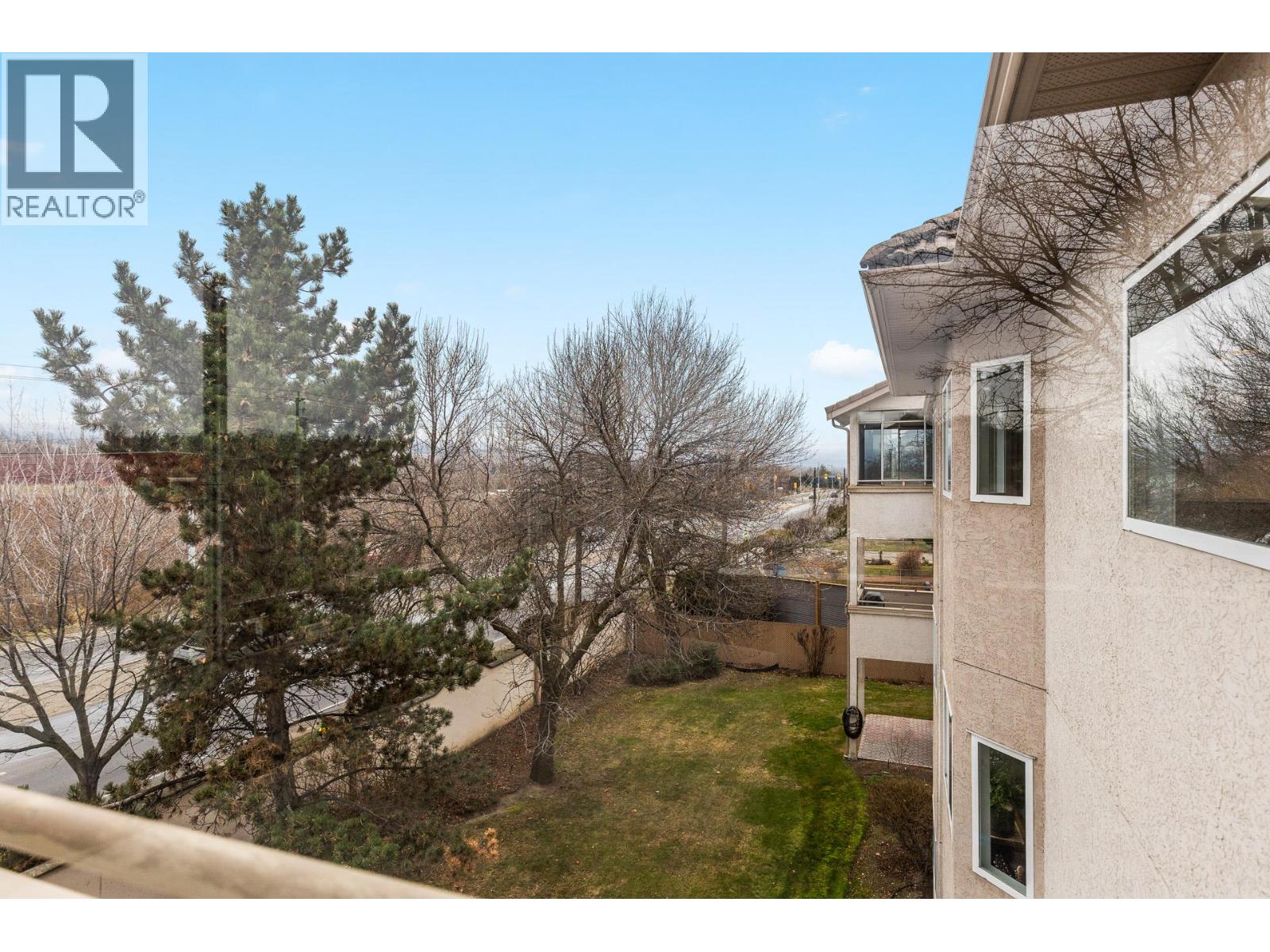 302 2300 Benvoulin Road, Kelowna