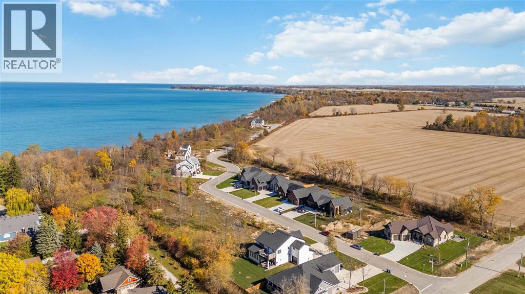 7007 BLUE COAST HEIGHTS - Photo 2 of 50, Plympton-Wyoming, Ontario