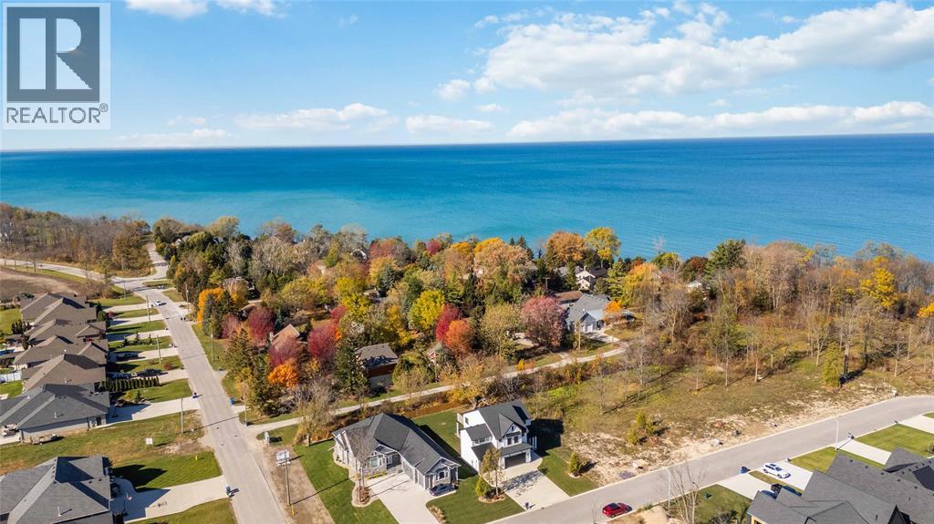 7007 BLUE COAST HEIGHTS - Photo 3 of 50, Plympton-Wyoming, Ontario