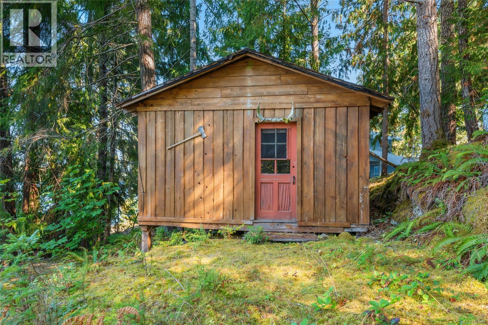 10011 Blower Rd, Port Alberni