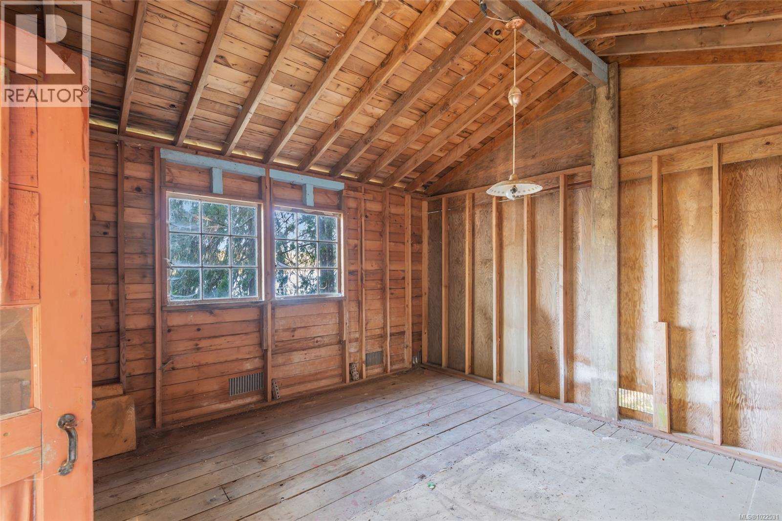 10011 Blower Rd, Port Alberni