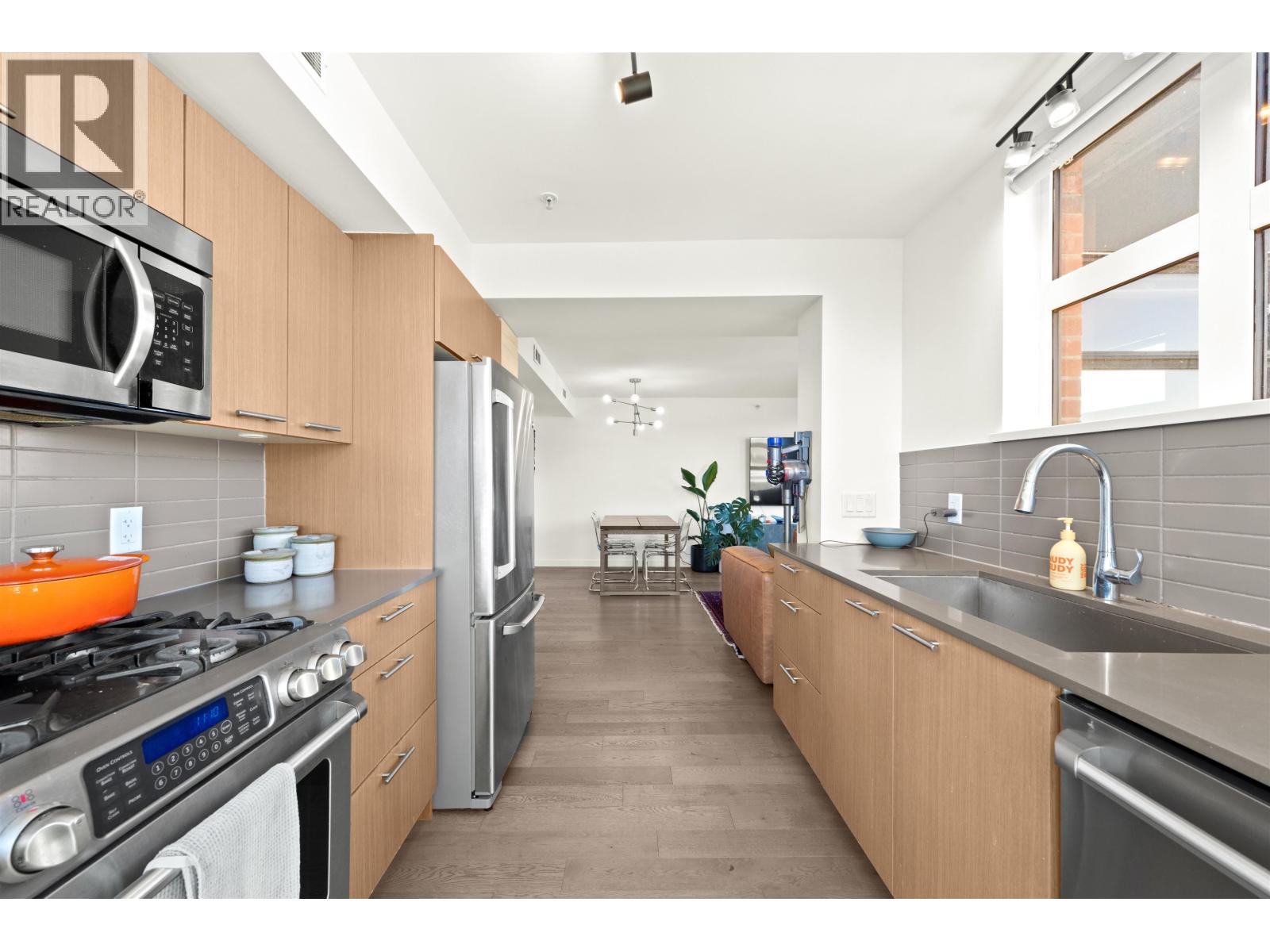 501 95 MOODY STREET, Port Moody